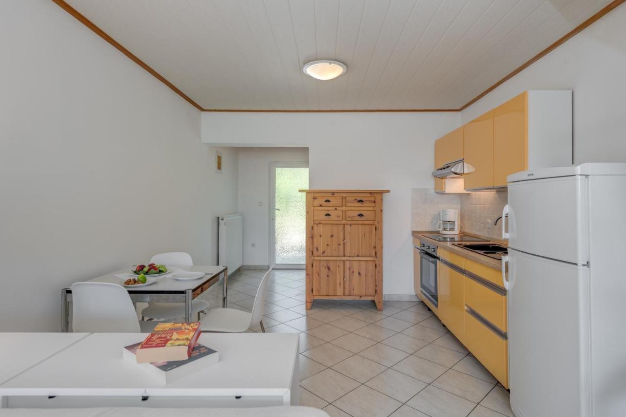 Beachfront Apartment Milan, With Balcony Split Eksteriør bilde