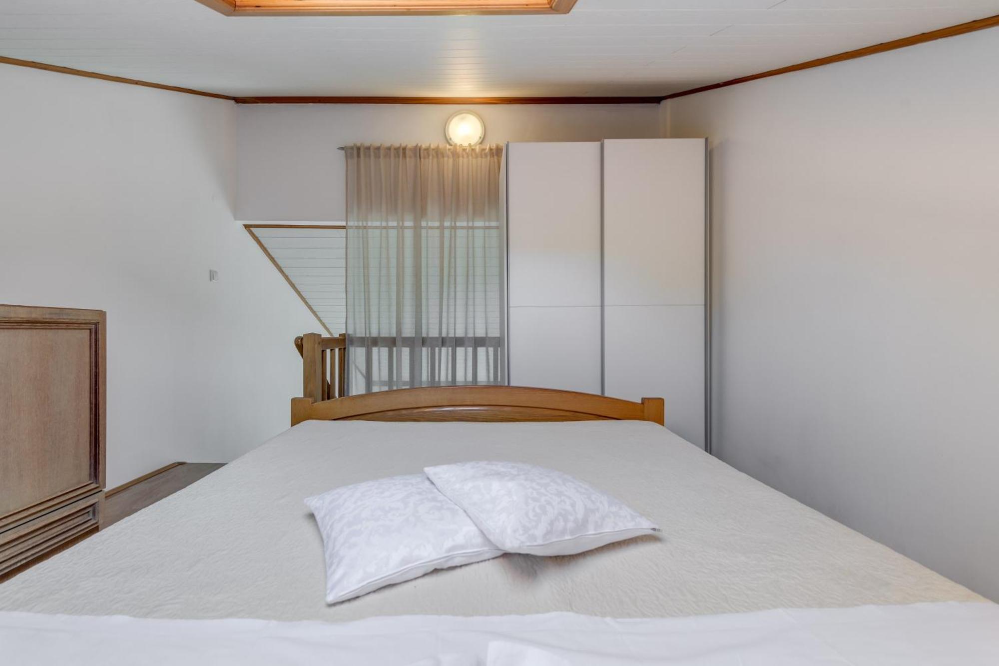 Beachfront Apartment Milan, With Balcony Split Eksteriør bilde